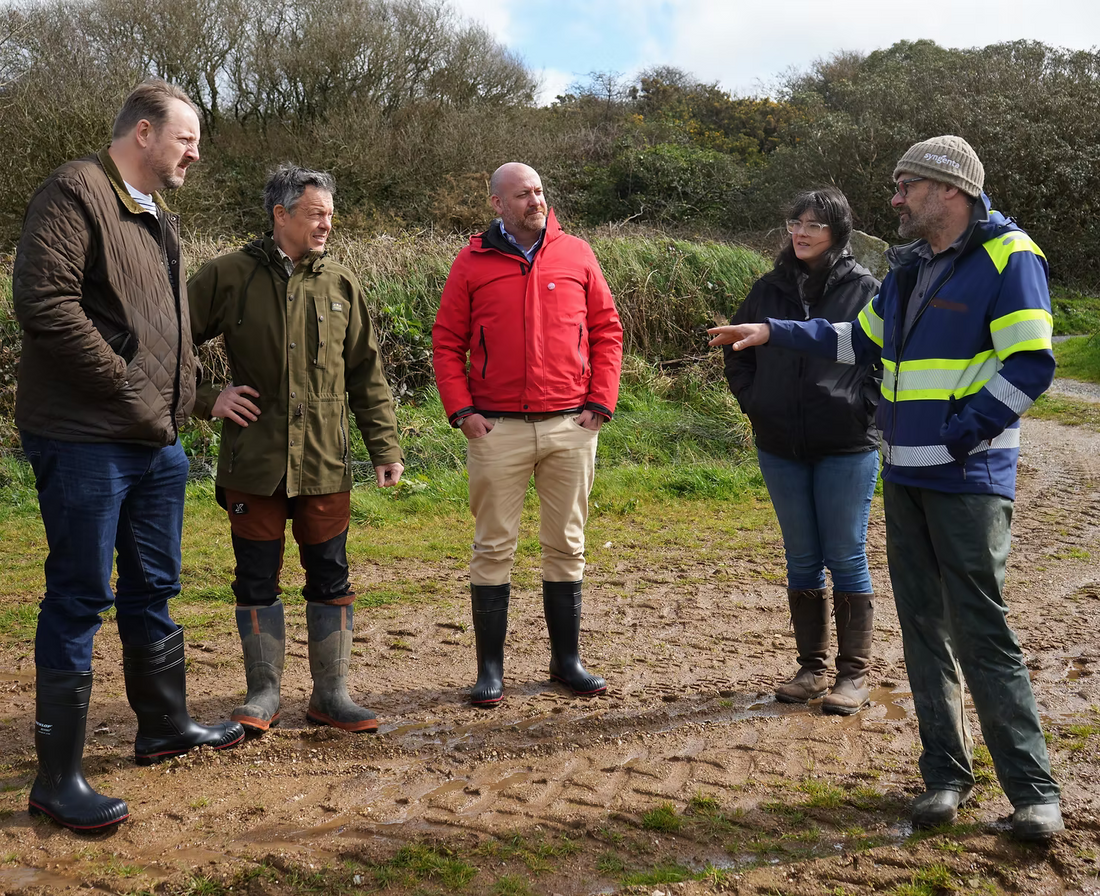 Shadow Defra minister visits The Grower